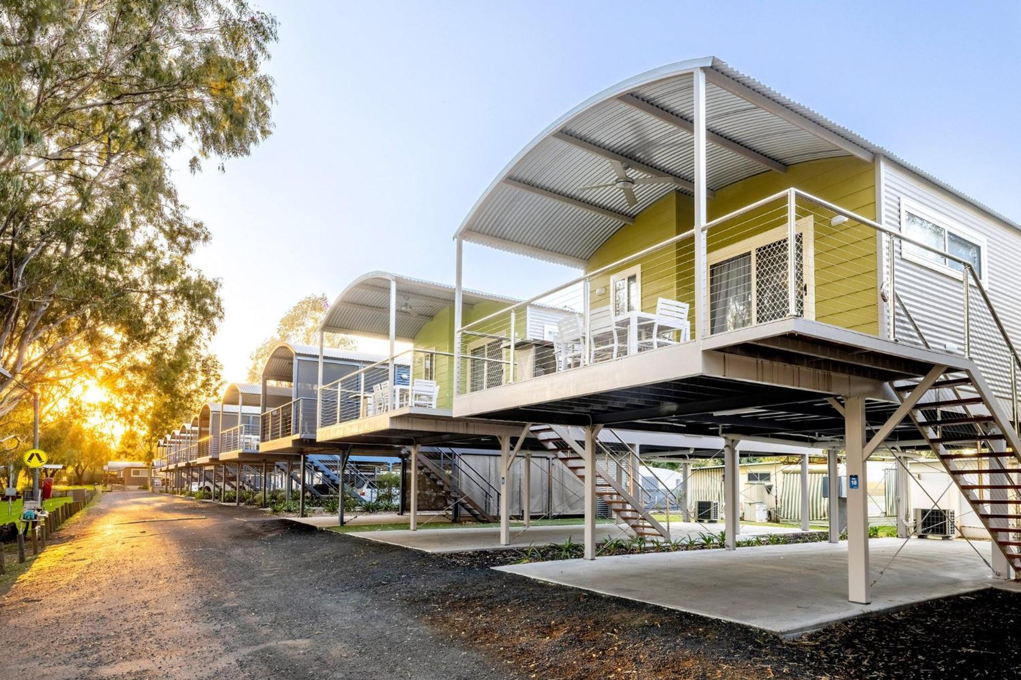 Big4 Deniliquin Holiday Park ภายนอก รูปภาพ
