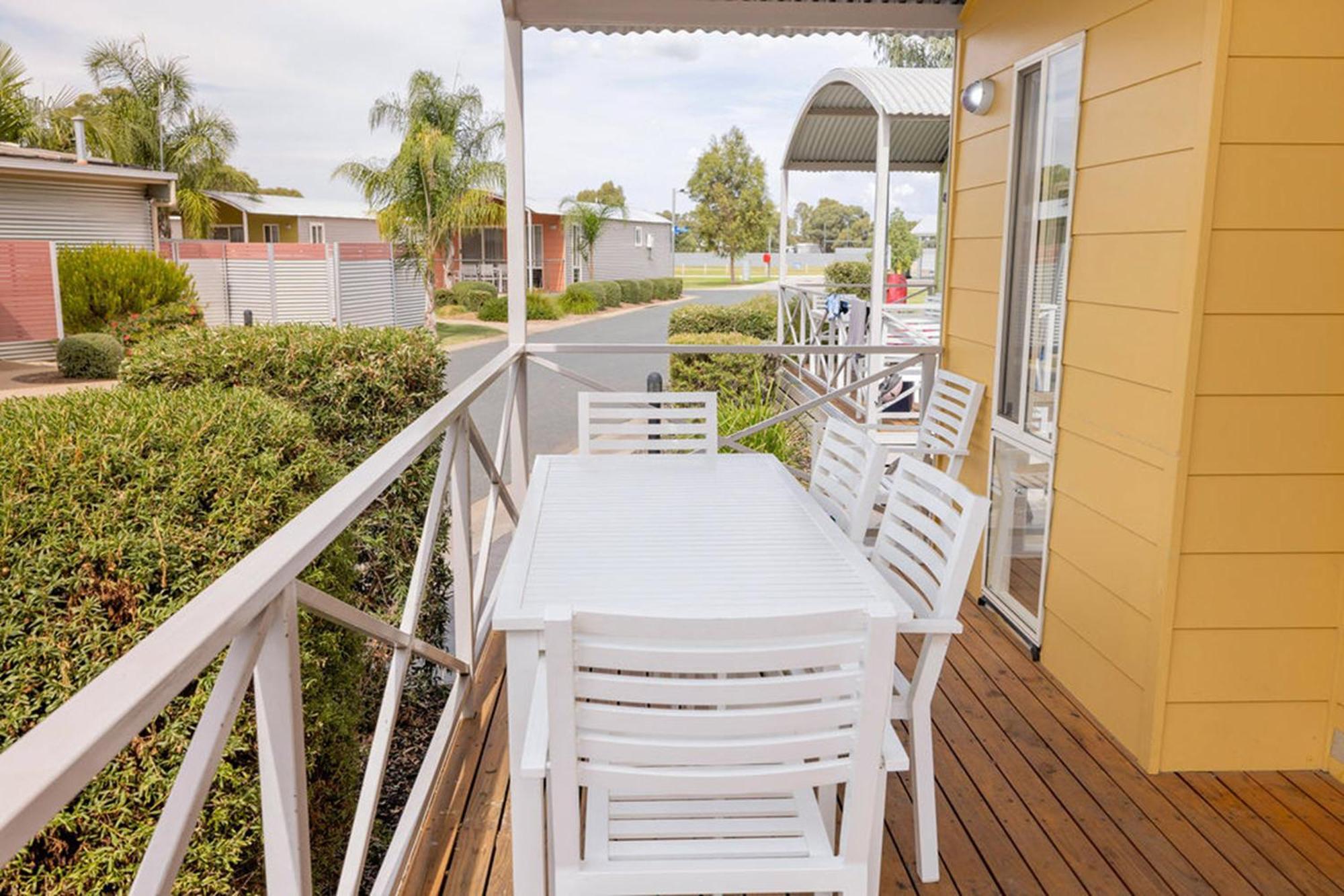 Big4 Deniliquin Holiday Park ห้อง รูปภาพ
